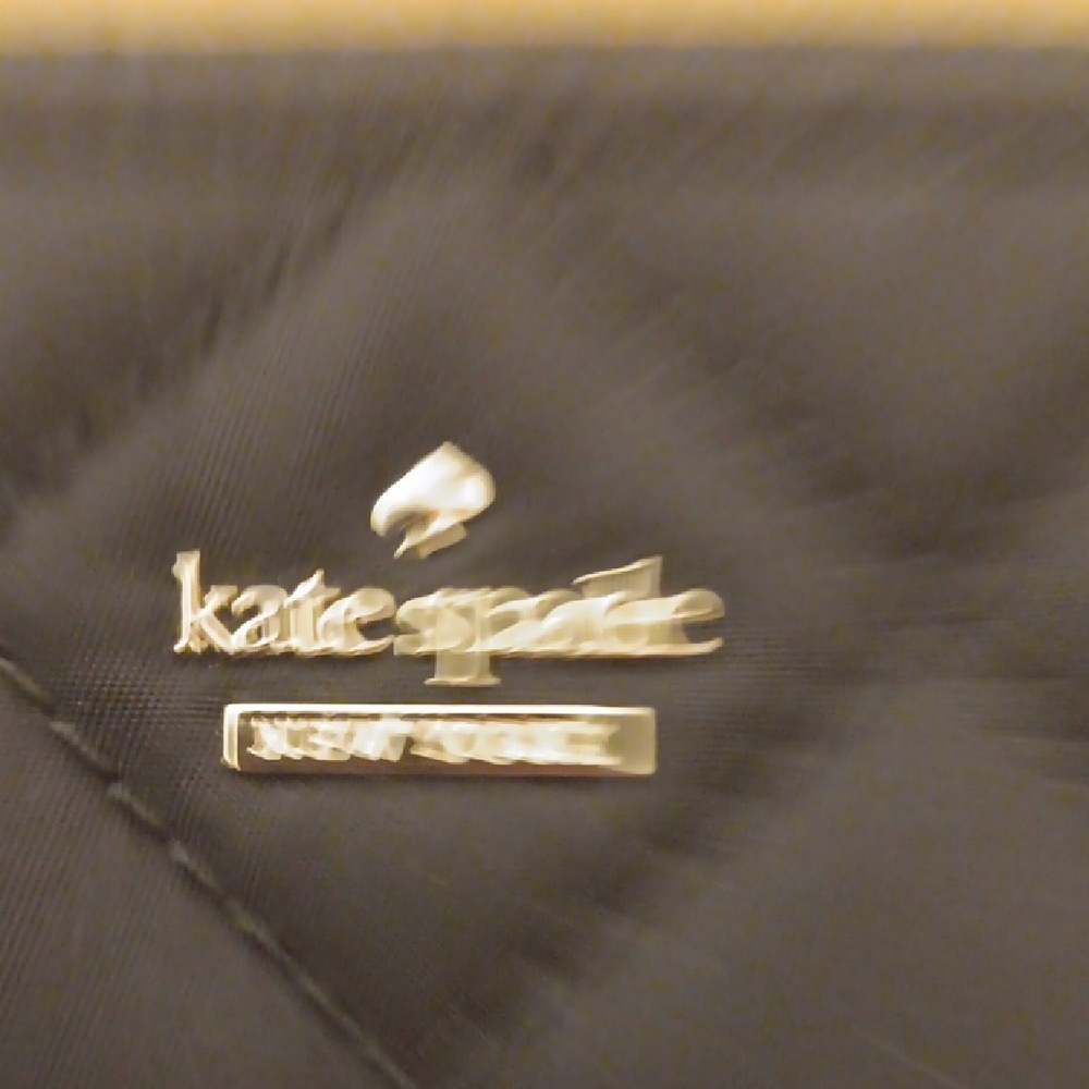 Kate Spade Off The Grid Black Wristlet Wallet & Charging Cable for Cell Phones - Picture 8 of 12